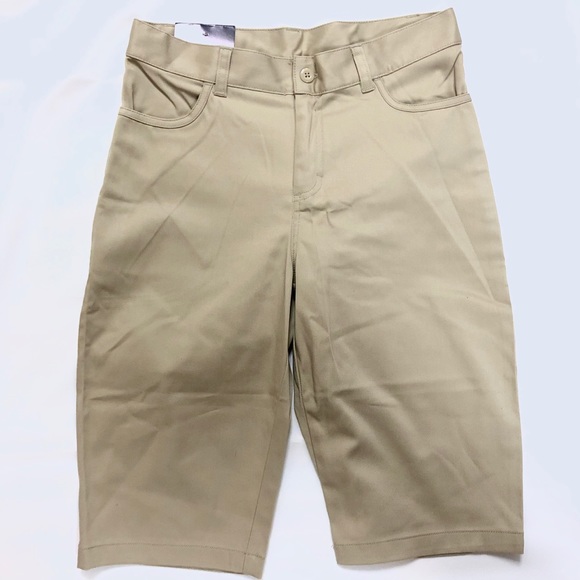 3/$20 Juniors Khaki School Uniform Shorts Sz 3/4 - Picture 1 of 6